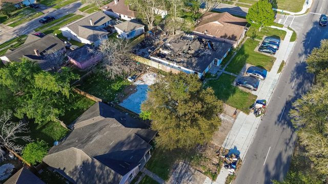 6710 W Fuqua Drive, Houston, TX 77489