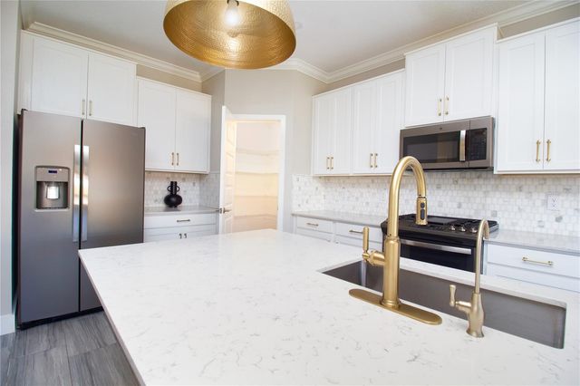 18023 FENDERS WAY, Land O Lakes, FL 34638