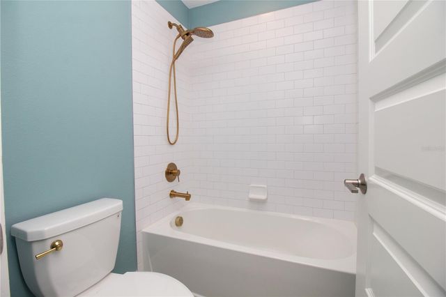 18023 FENDERS WAY, Land O Lakes, FL 34638