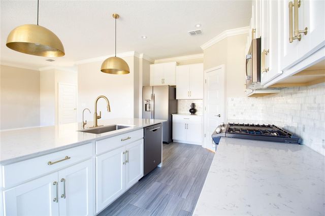 18023 FENDERS WAY, Land O Lakes, FL 34638