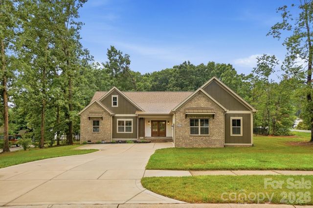 4527 Burrenfort Drive, Denver, NC 28037