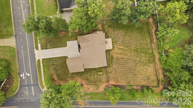 4527 Burrenfort Drive, Denver, NC 28037