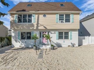 141 Trenton Avenue, Lavallette, NJ 08735