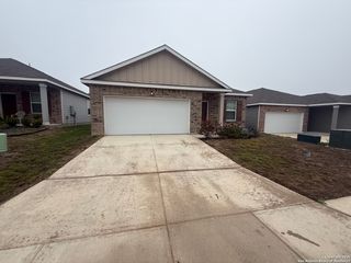 6032 Pearl Meadow, Converse, TX 78109