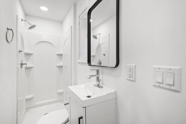 610 MILTON Avenue, Janesville, WI 53545