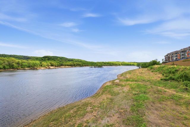 520 6th Street, Prairie Du Sac, WI 53578