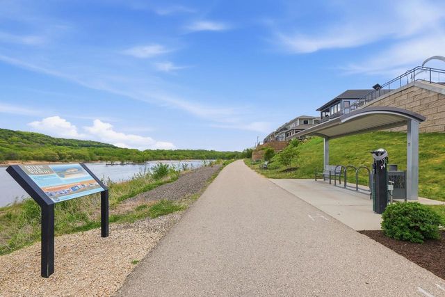 520 6th Street, Prairie Du Sac, WI 53578