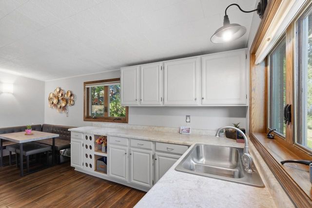 520 6th Street, Prairie Du Sac, WI 53578