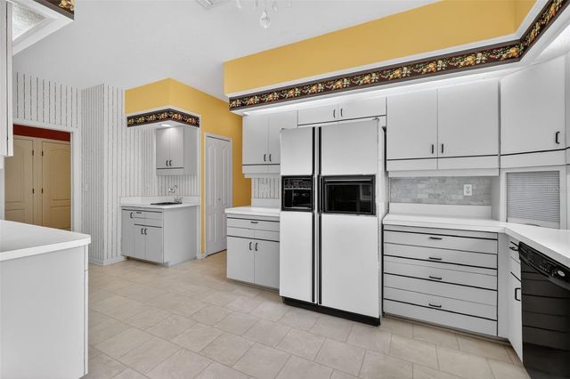 629 SANDLAKE COURT, Mount Dora, FL 32757