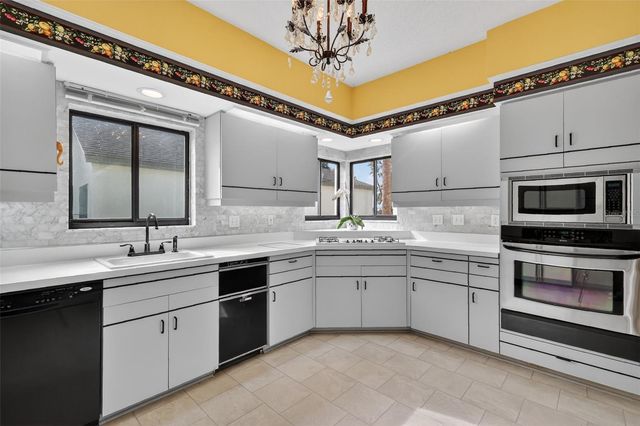 629 SANDLAKE COURT, Mount Dora, FL 32757