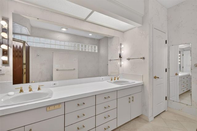 629 SANDLAKE COURT, Mount Dora, FL 32757