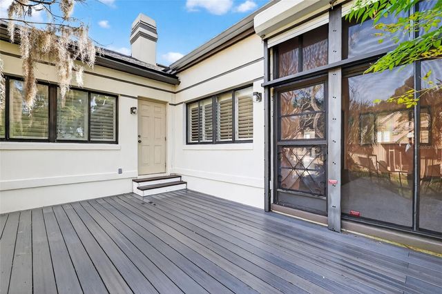 629 SANDLAKE COURT, Mount Dora, FL 32757