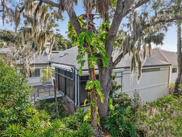 629 SANDLAKE COURT, Mount Dora, FL 32757