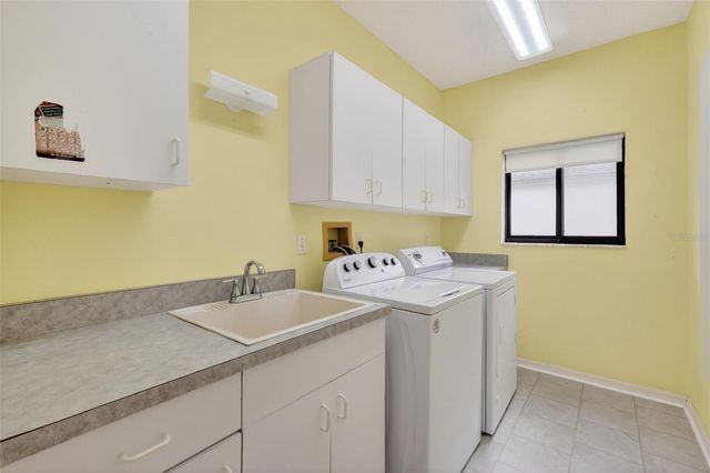 629 SANDLAKE COURT, Mount Dora, FL 32757