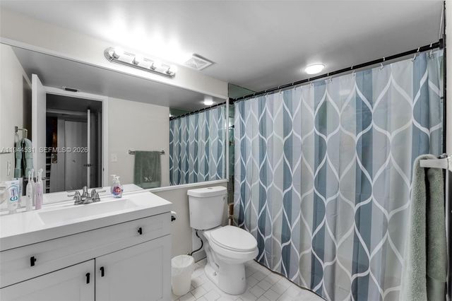 6701 SW 116th Ct 406, Miami, FL 33173