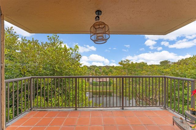 6701 SW 116th Ct 406, Miami, FL 33173