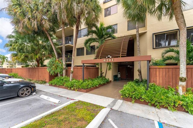 6701 SW 116th Ct 406, Miami, FL 33173