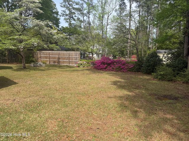 708 Hawthorne Road, Trent Woods, NC 28562
