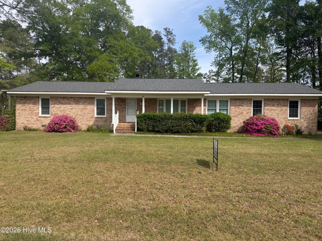 708 Hawthorne Road, Trent Woods, NC 28562