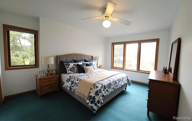 448 Fairwood Road, Pinckney, MI 48169
