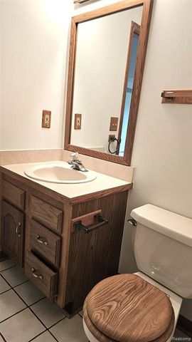 448 Fairwood Road, Pinckney, MI 48169
