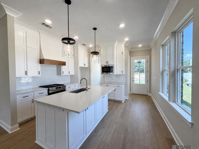 29445 Northlake Drive, Denham Springs, LA 70726
