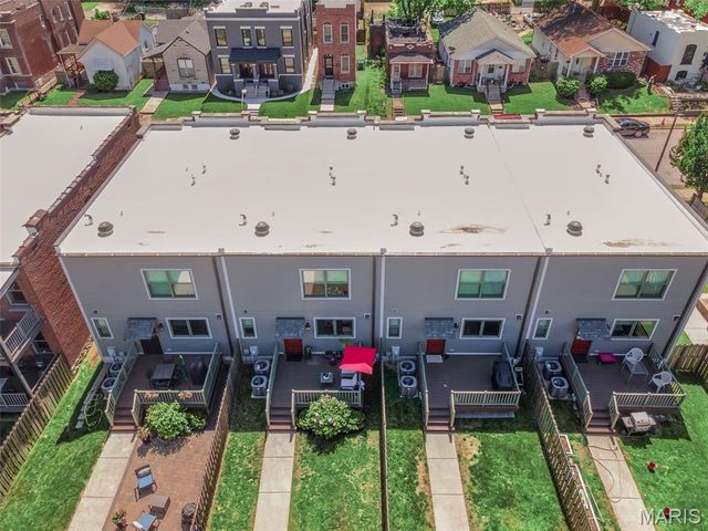 4327 Swan Avenue, St Louis, MO 63110