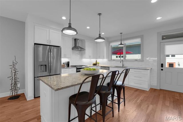 4327 Swan Avenue, St Louis, MO 63110