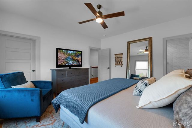 4327 Swan Avenue, St Louis, MO 63110