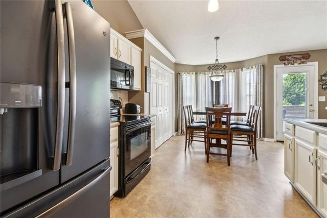 22 Barrington Lane, Hiram, GA 30141