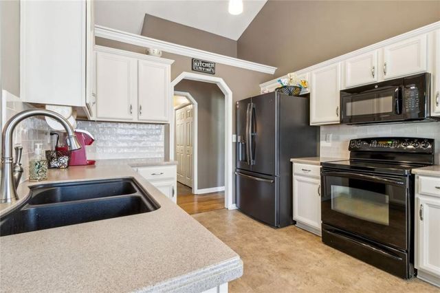 22 Barrington Lane, Hiram, GA 30141