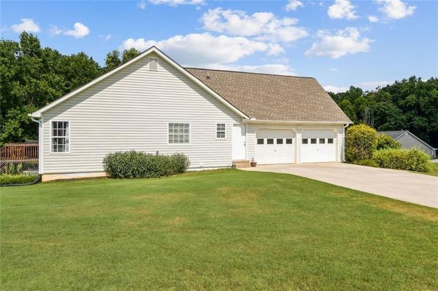 22 Barrington Lane, Hiram, GA 30141