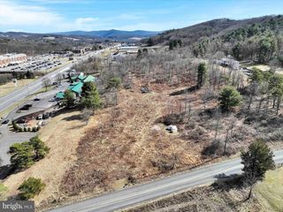 9 SCULPS HILL RD, Orwigsburg, PA 17961