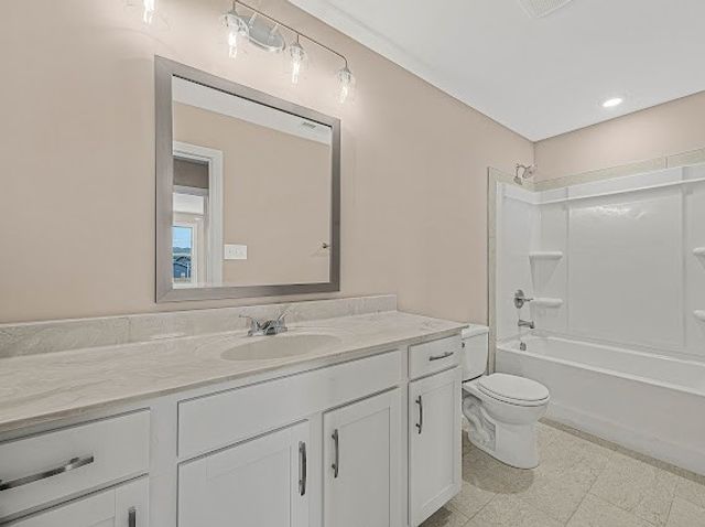 25 Echo Ridge, Oak Grove, KY 42262