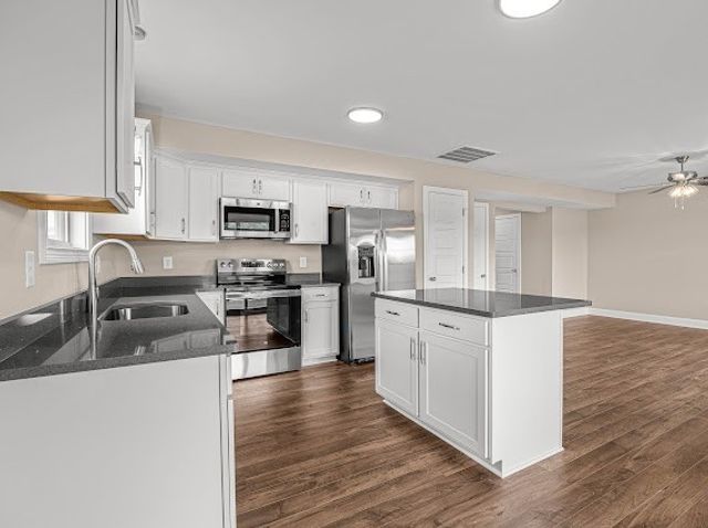 25 Echo Ridge, Oak Grove, KY 42262