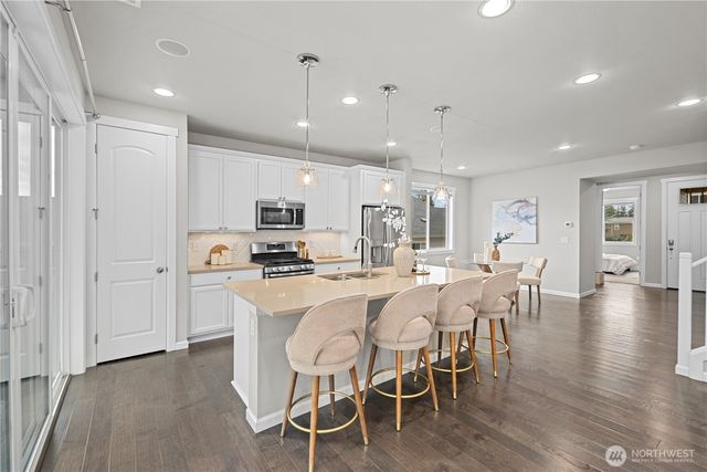 8318 57th Street NE, Marysville, WA 98270