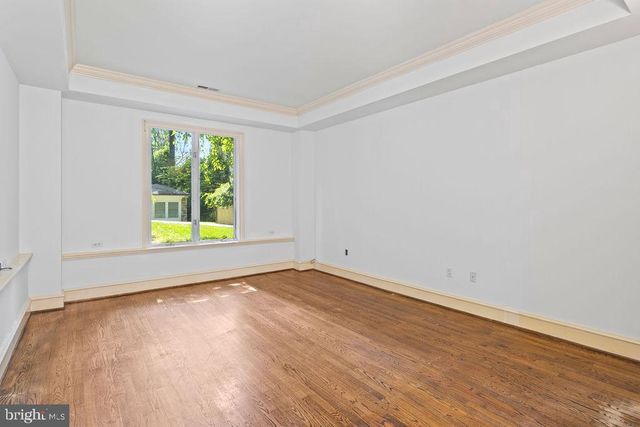 2944 UNIVERSITY TER NW, Washington, DC 20016