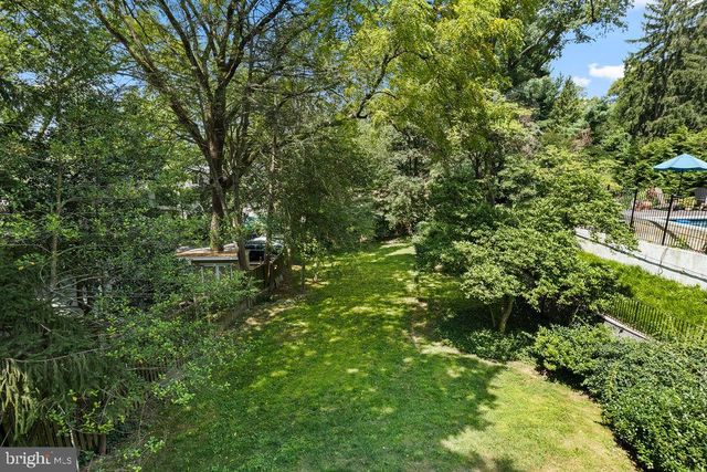 2944 UNIVERSITY TER NW, Washington, DC 20016