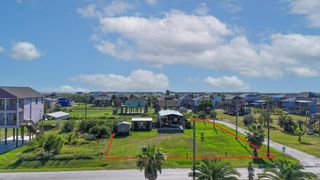 913 O Neil Road, Crystal Beach, TX 77650