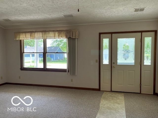 9451 S Amanda Drive, Claypool, IN 46510