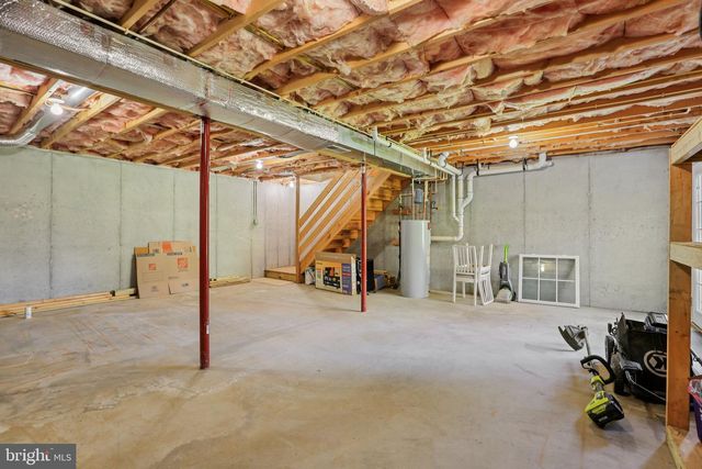 5 W D ST, Brunswick, MD 21716