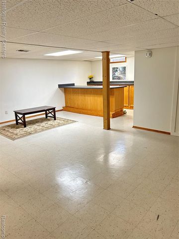 23001 Watt Drive, Farmington Hills, MI 48336