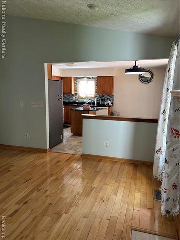 23001 Watt Drive, Farmington Hills, MI 48336