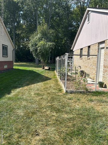 23001 Watt Drive, Farmington Hills, MI 48336