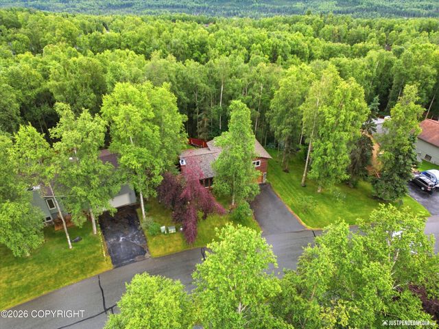 19650 S Montague Loop, Eagle River, AK 99577