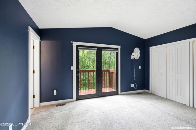 19650 S Montague Loop, Eagle River, AK 99577
