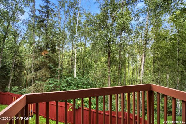 19650 S Montague Loop, Eagle River, AK 99577