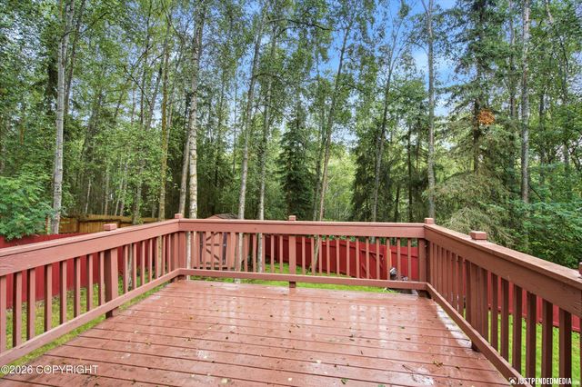 19650 S Montague Loop, Eagle River, AK 99577