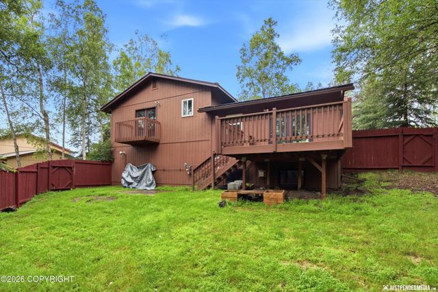 19650 S Montague Loop, Eagle River, AK 99577