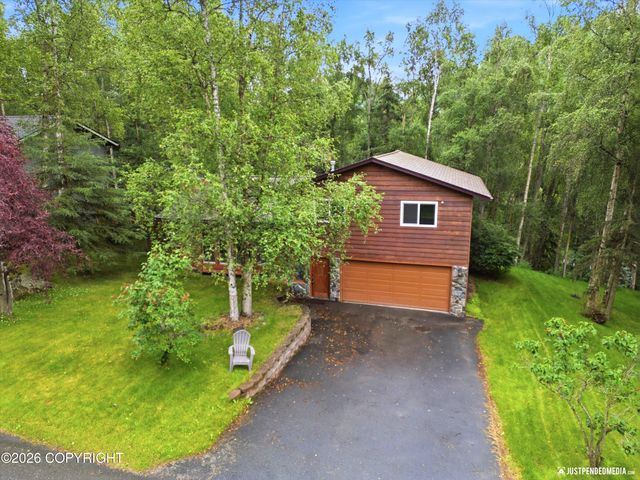 19650 S Montague Loop, Eagle River, AK 99577